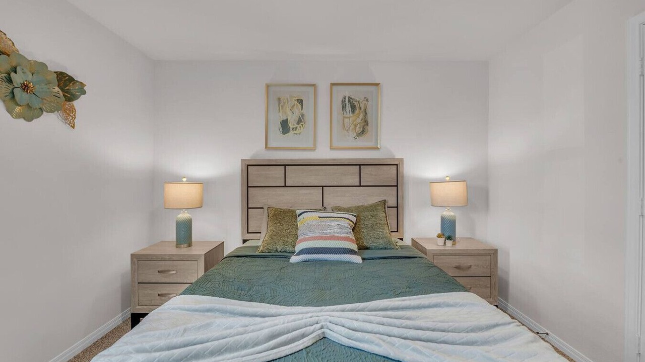 Photo of Bedroom in Manor