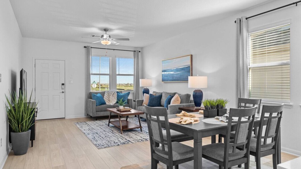 Photo of Livingroom in Hutto