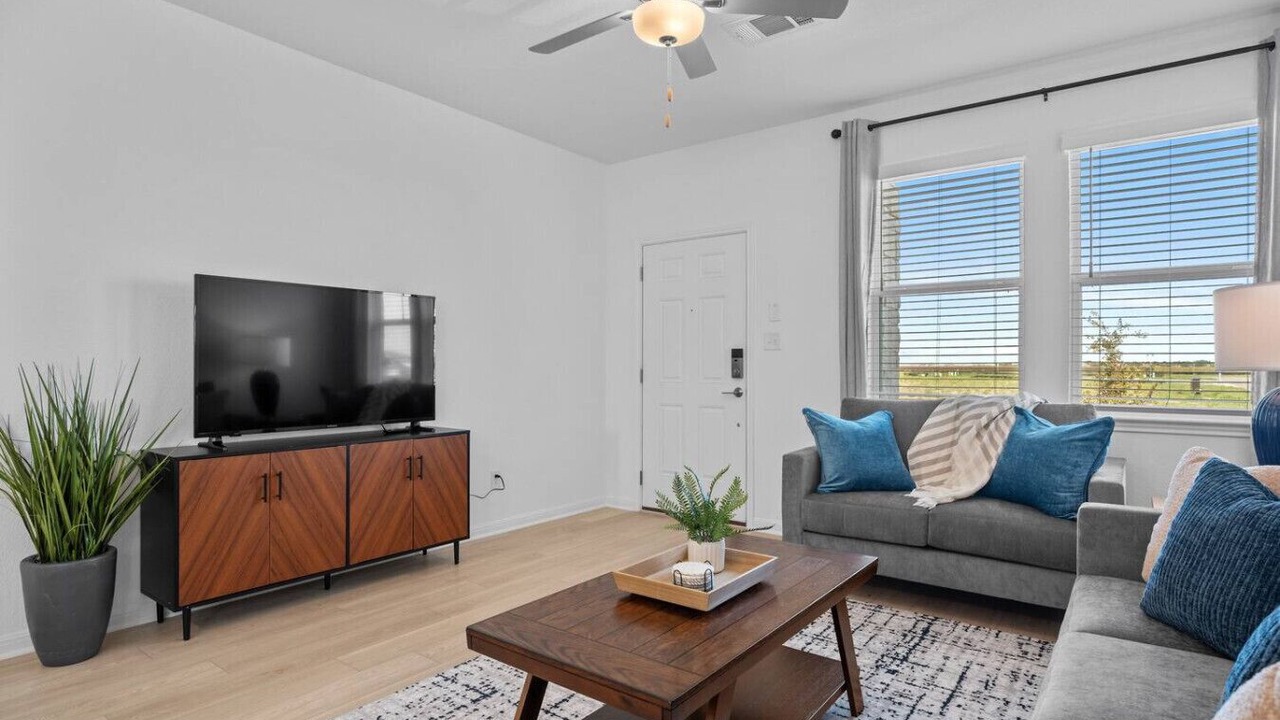 Photo of Livingroom in Hutto