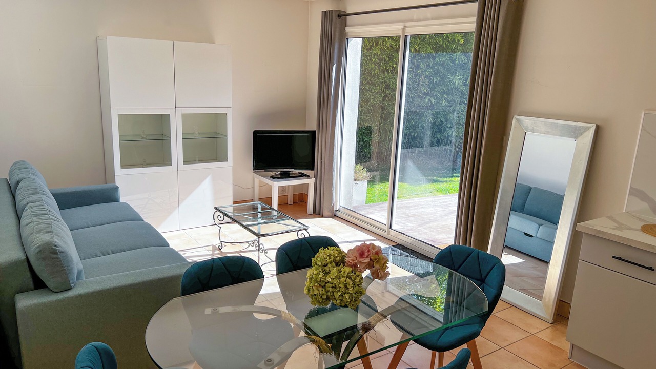 Photo of Livingroom in Sussargues