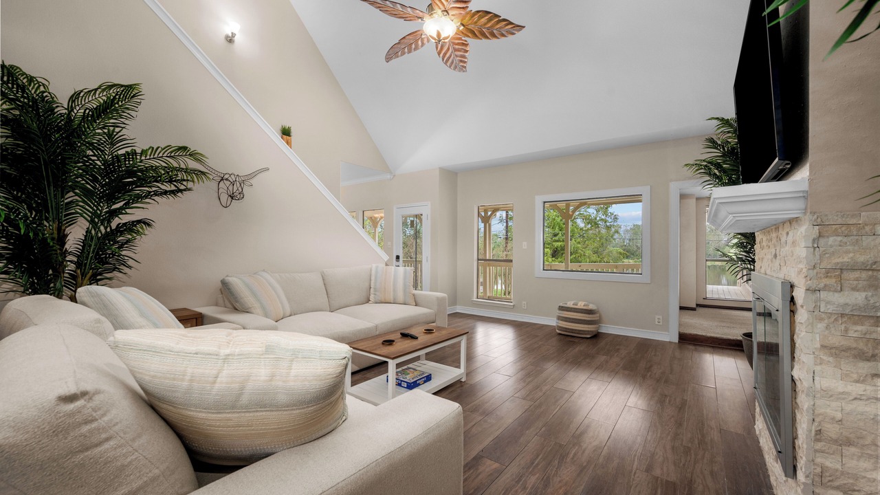Photo of Livingroom in College Park