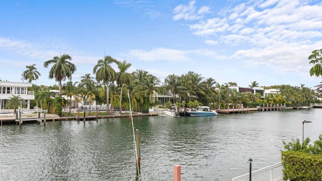 Photo of Others in Bay Harbor Islands