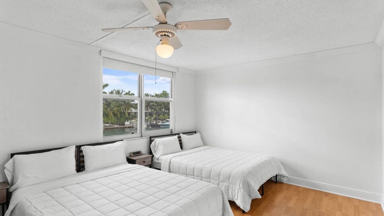 Photo of Bedroom in Bay Harbor Islands