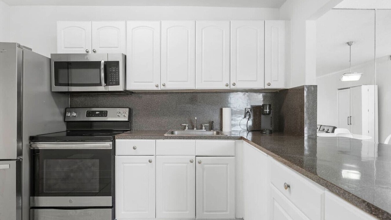 Photo of Kitchen in Bay Harbor Islands