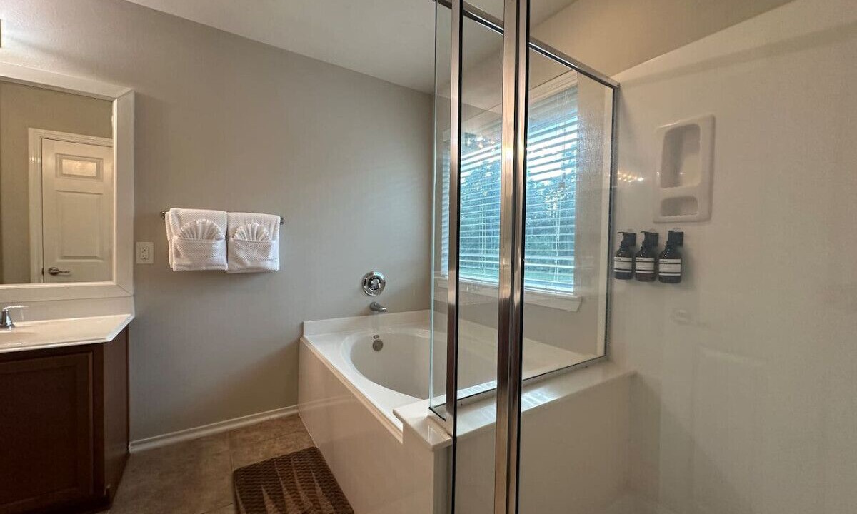 Photo of Bathroom in Sterling Ridge