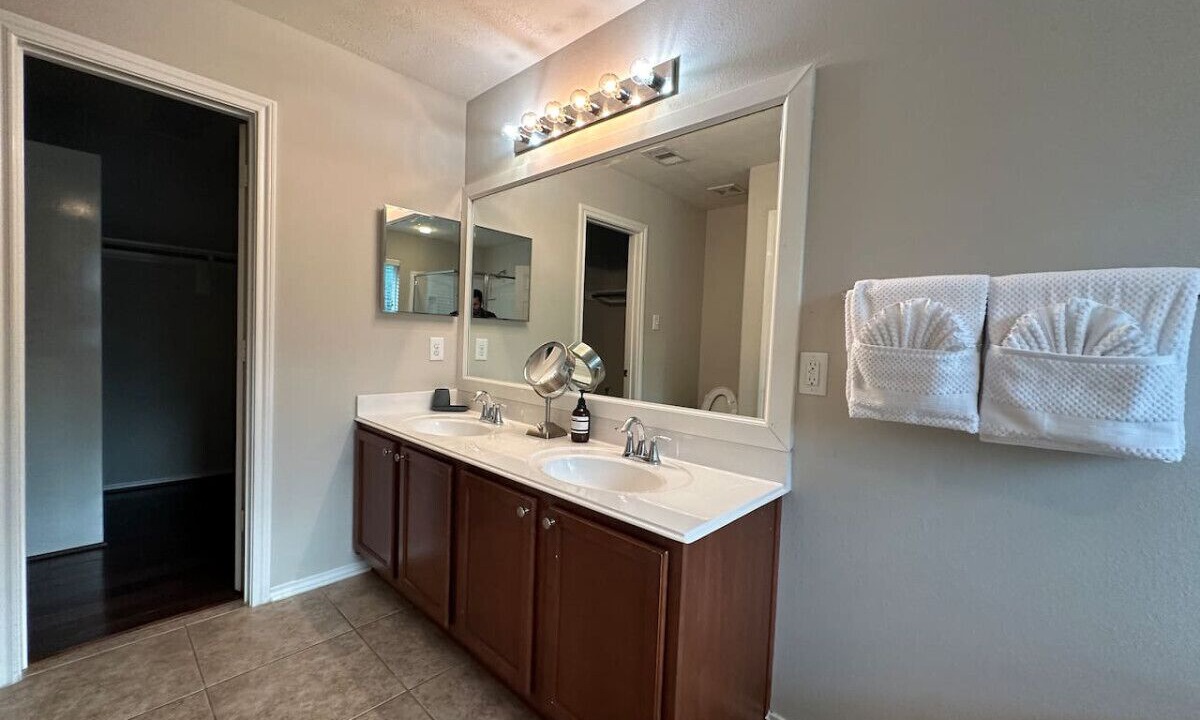 Photo of Bathroom in Sterling Ridge