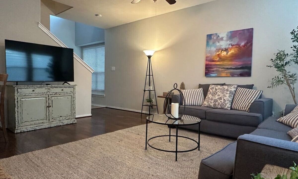 Photo of Livingroom in Sterling Ridge