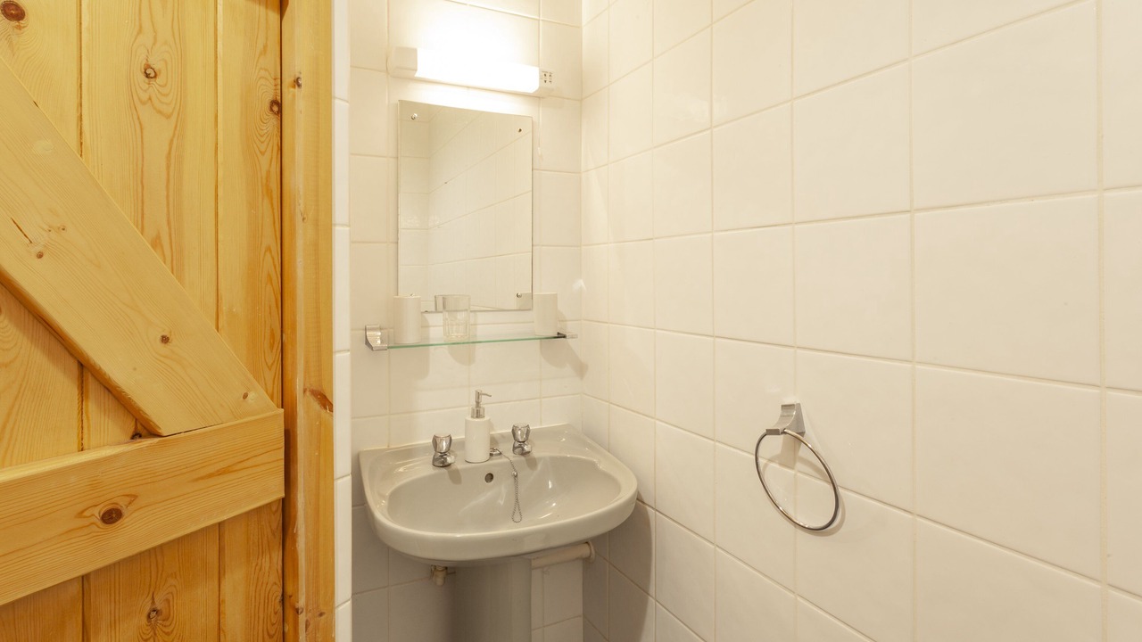 Photo of Bathroom in Liscombe