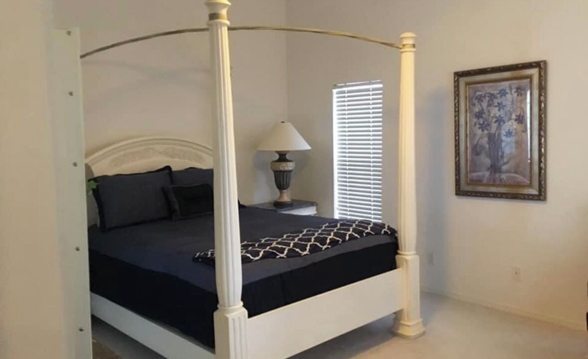 Photo of Bedroom in Sabal Springs