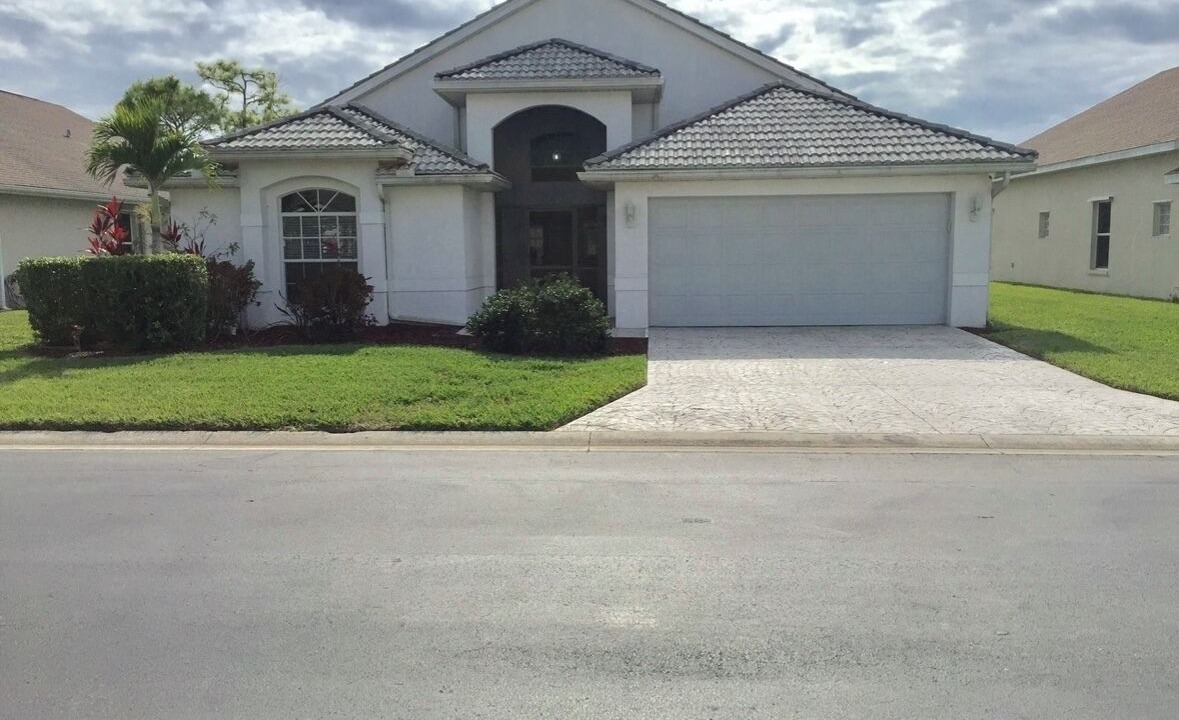 Photo of Outdoor in Sabal Springs