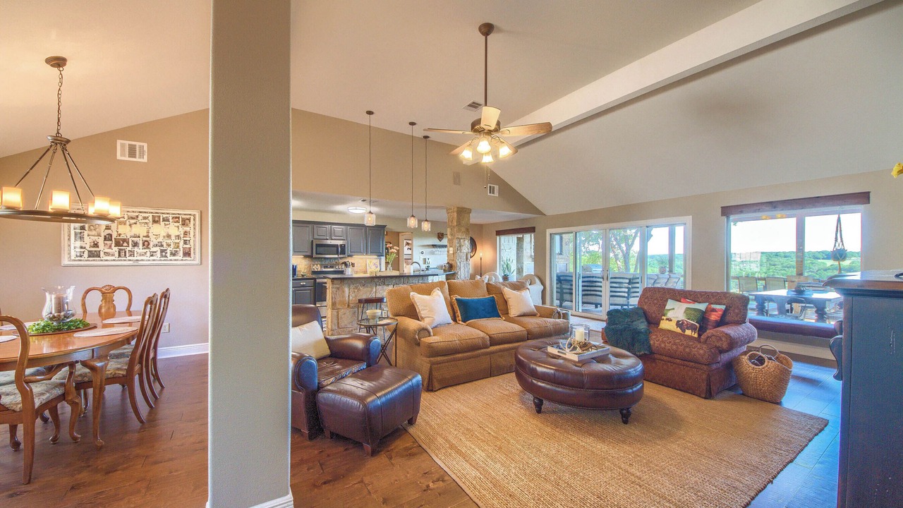 Photo of Livingroom in Spring Branch