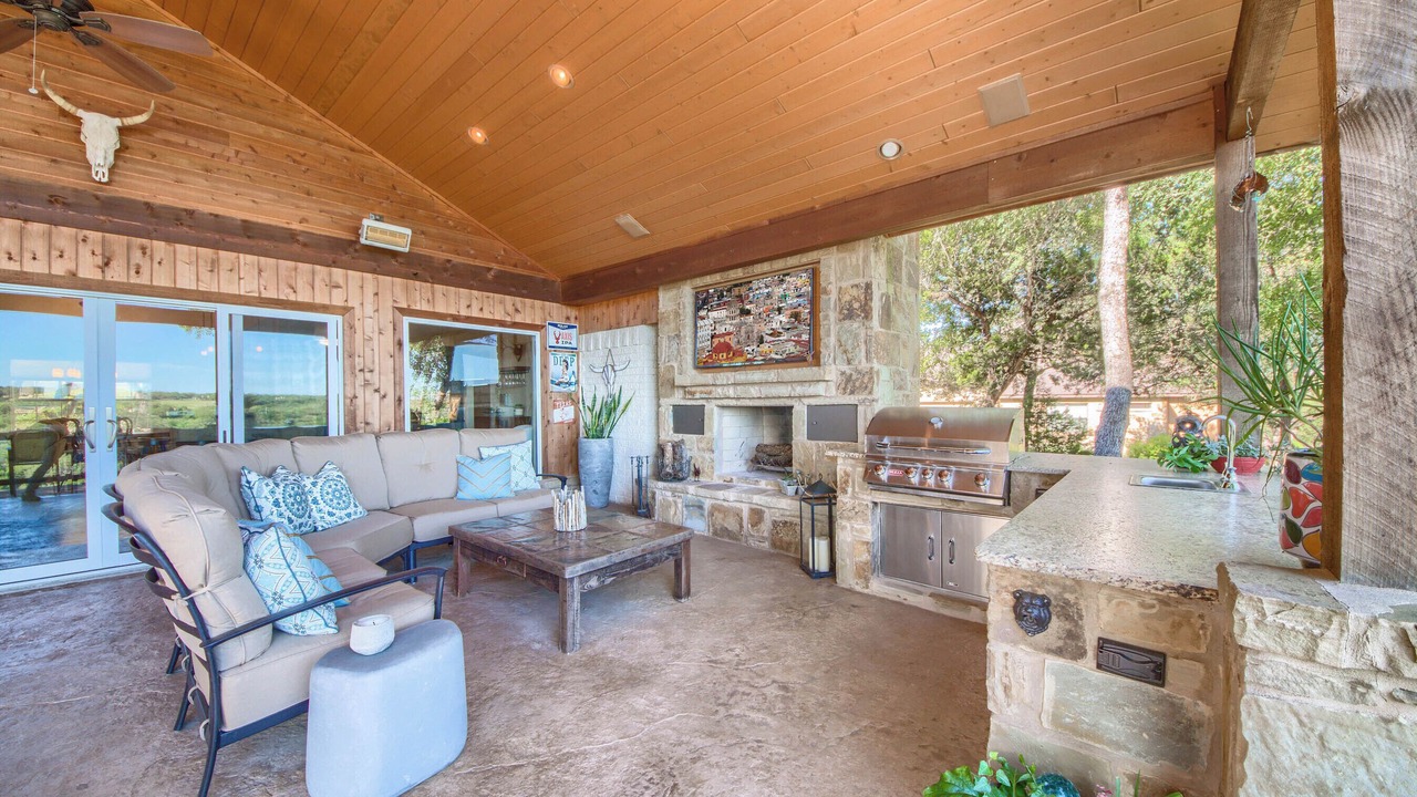 Photo of Livingroom in Spring Branch