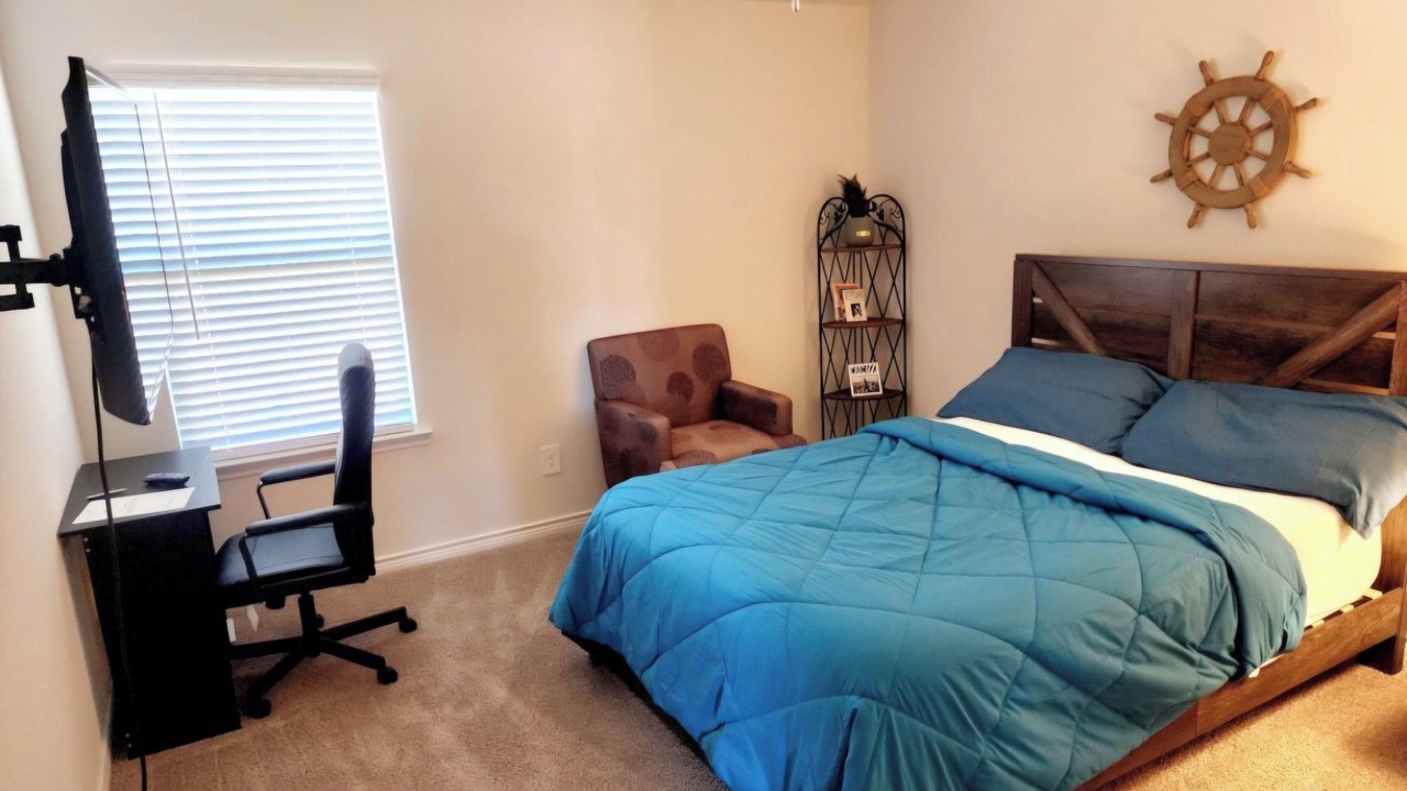 Photo of Bedroom in Lincoln Park