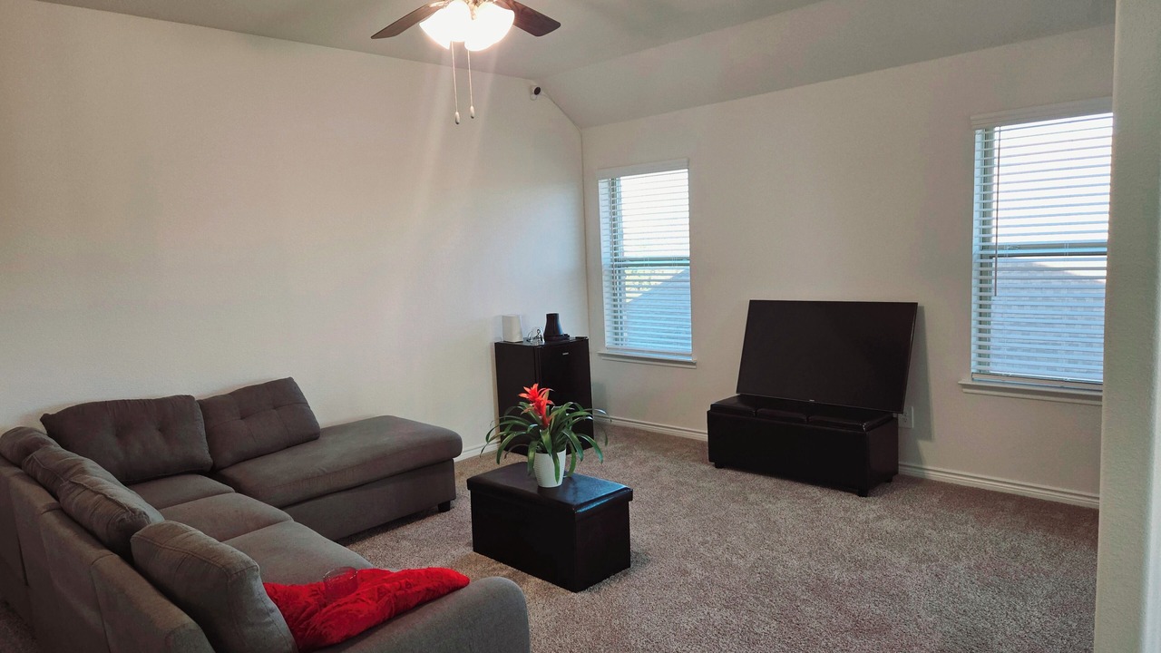 Photo of Livingroom in Lincoln Park