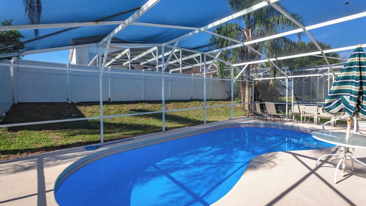 Photo of Outdoor in Lake Davenport Estates