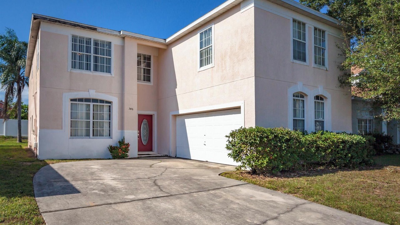 Photo of Outdoor in Lake Davenport Estates