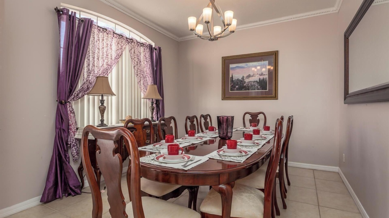 Photo of Livingroom in Lake Davenport Estates