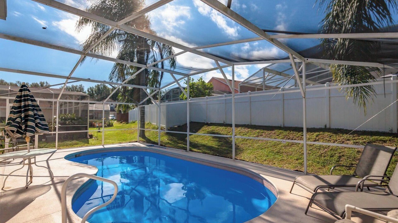 Photo of Outdoor in Lake Davenport Estates