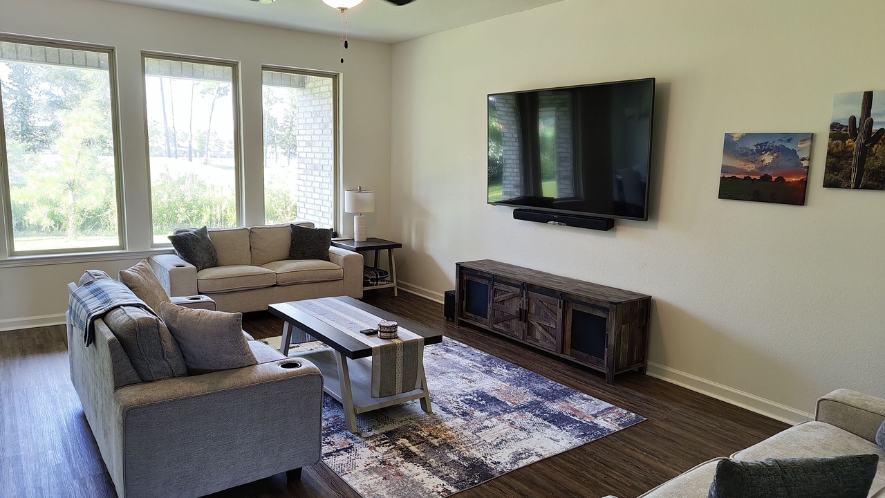 Photo of Livingroom in Westlake