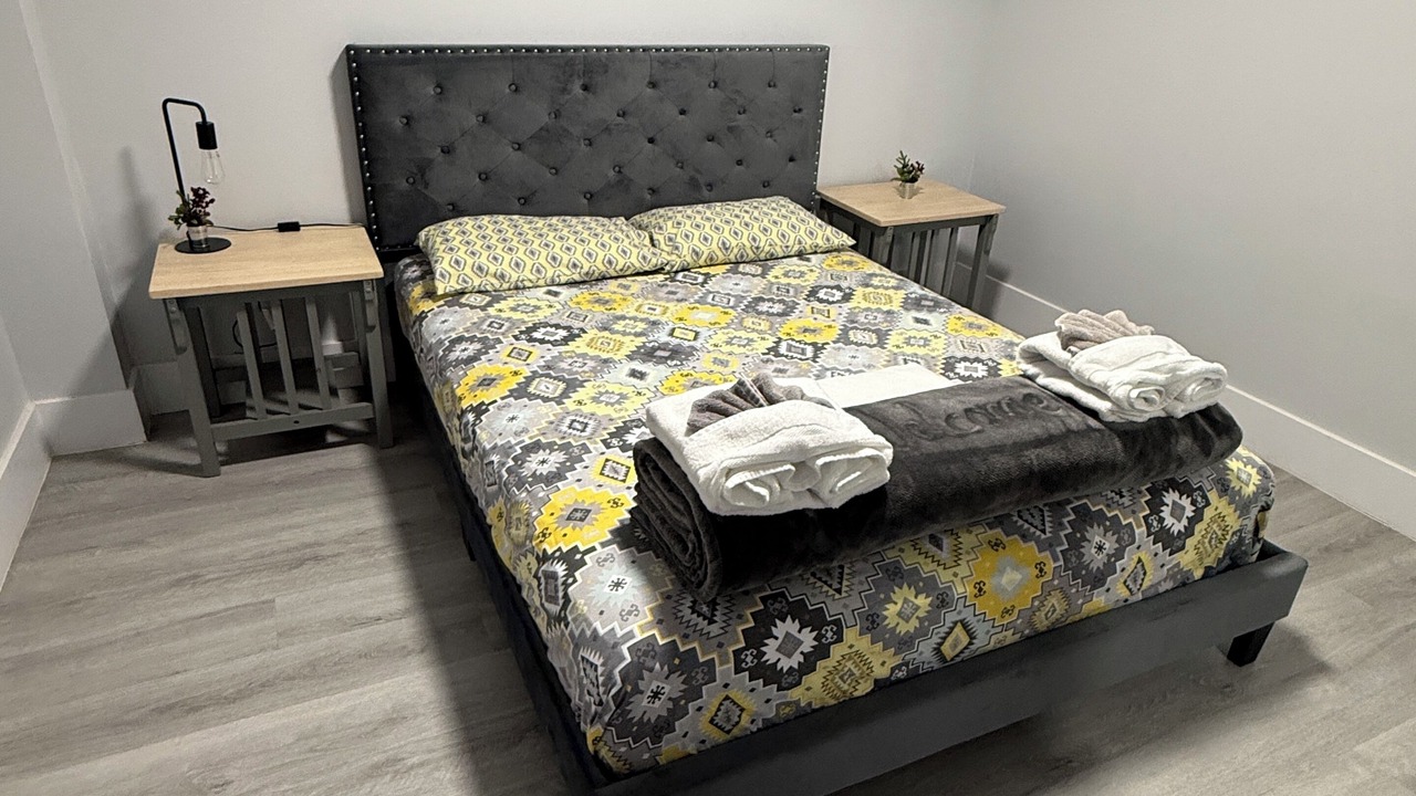 Photo of Bedroom in Erin Mills
