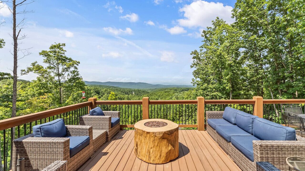Photo of Patio Balcony in Vein Mountain