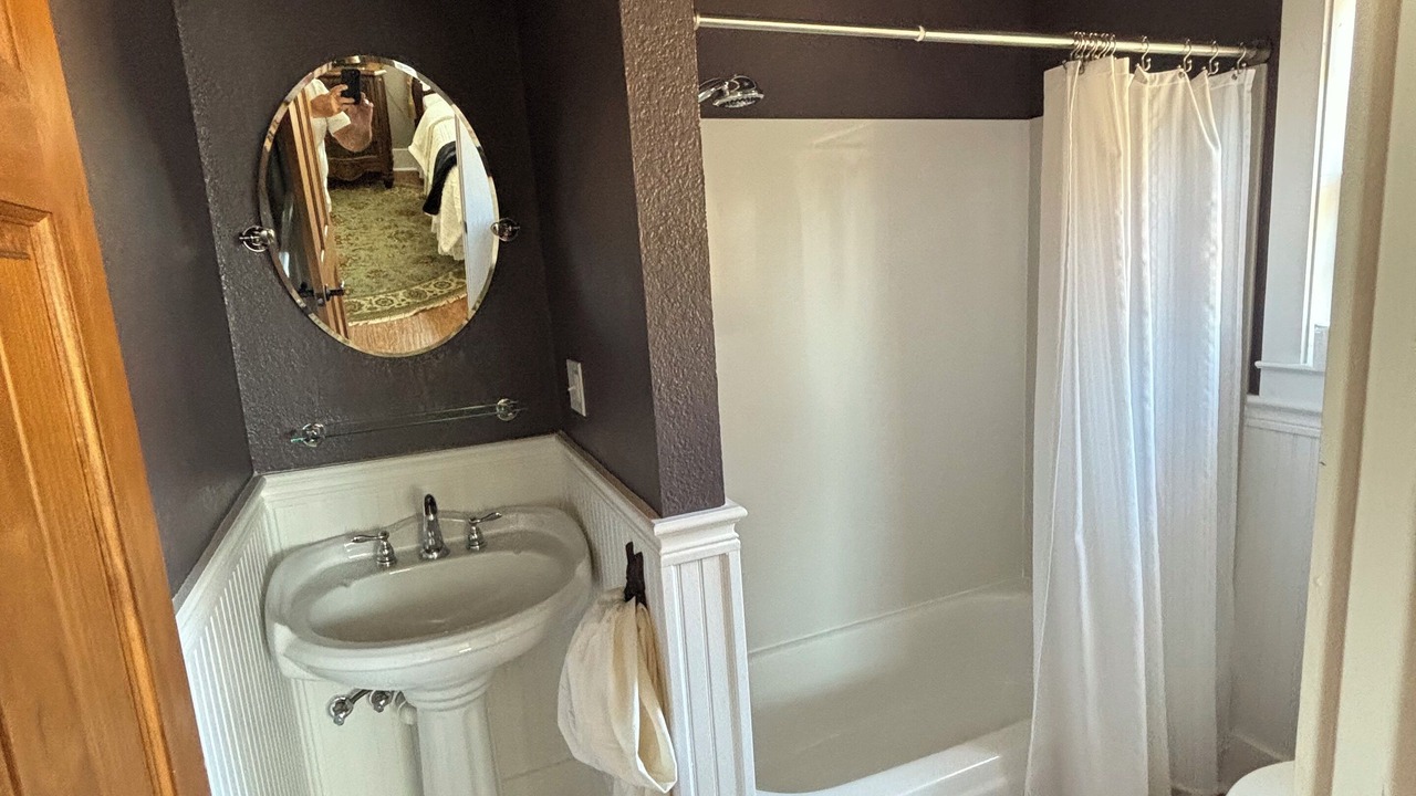 Photo of Bathroom in Red Rock