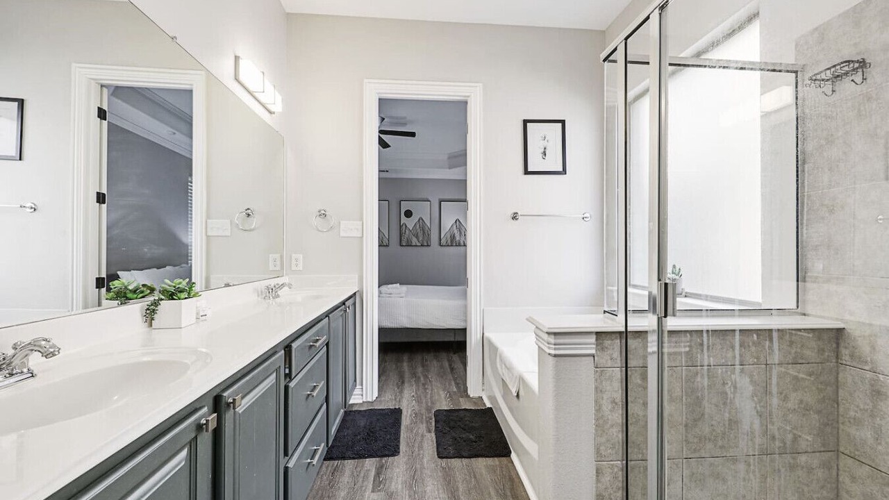 Photo of Bathroom in Lewisville