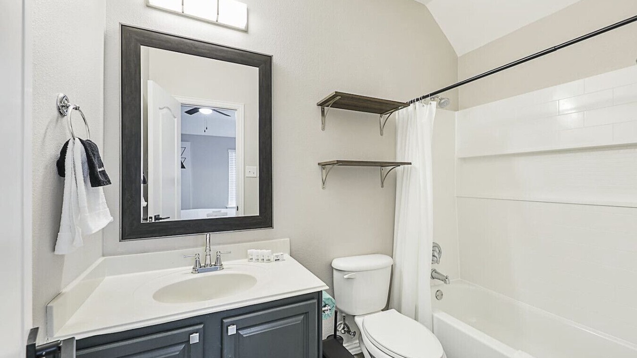 Photo of Bathroom in Lewisville