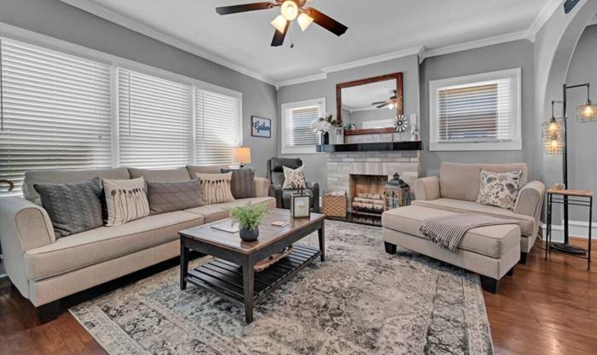 Photo of Livingroom in Brookview