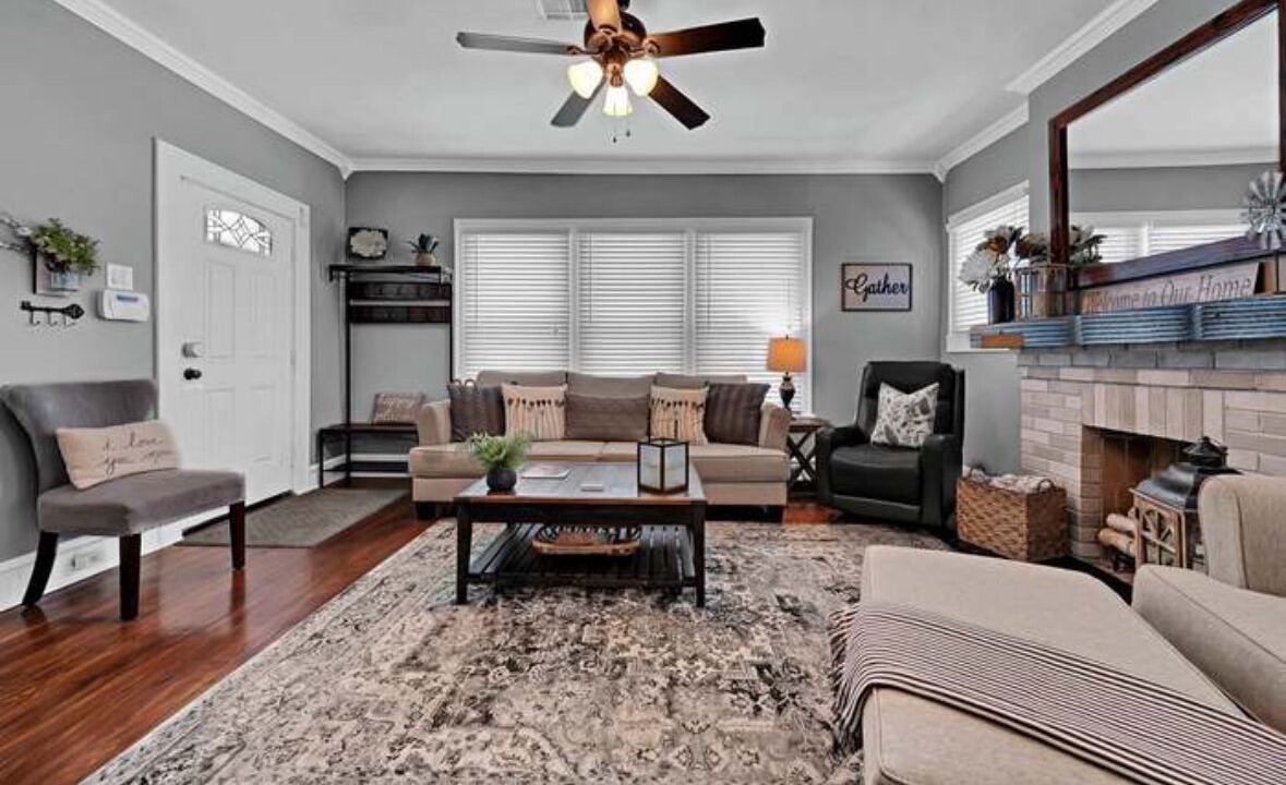 Photo of Livingroom in Brookview