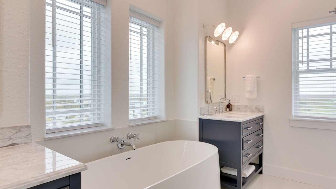 Photo of Bathroom in Surfside Beach