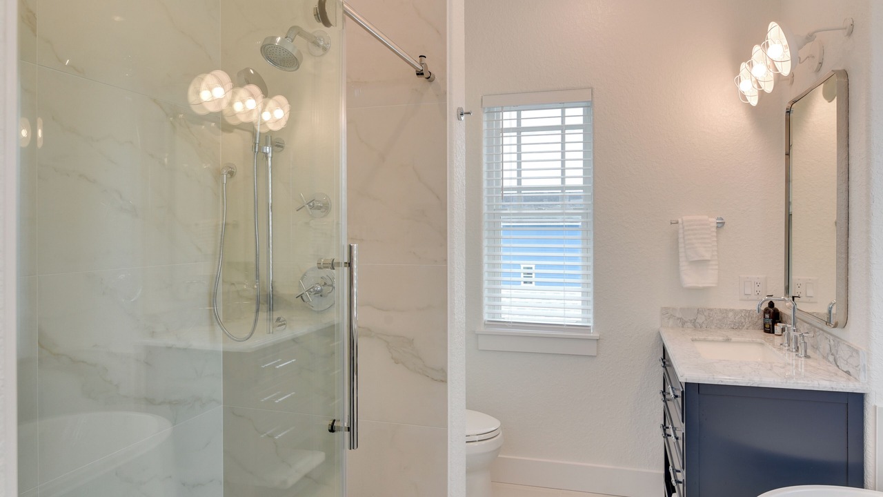 Photo of Bathroom in Surfside Beach