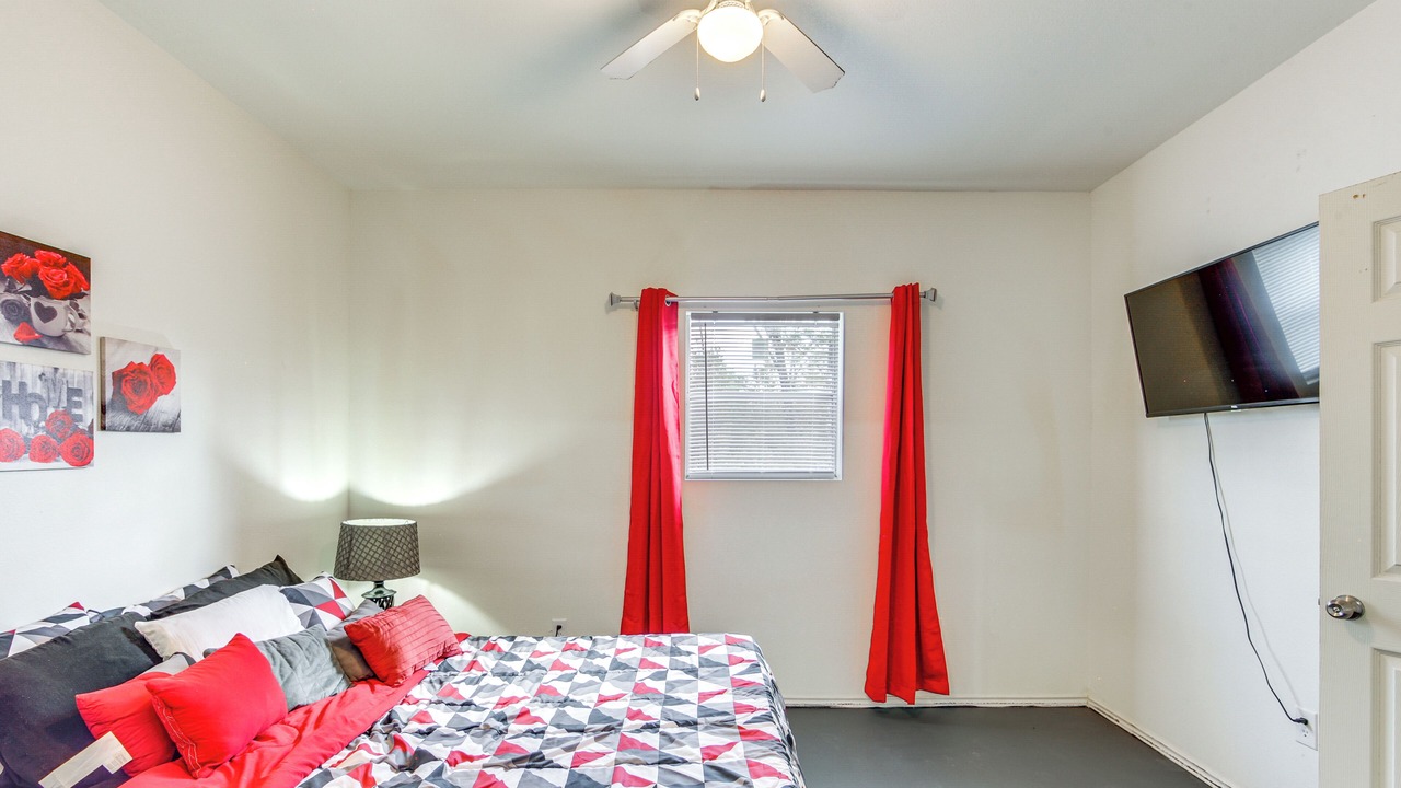Photo of Bedroom in Tyler