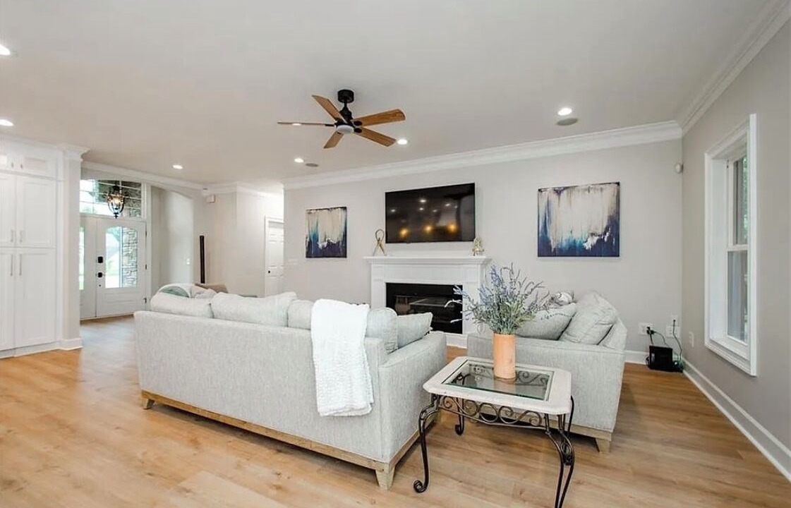 Photo of Livingroom in Gainesville