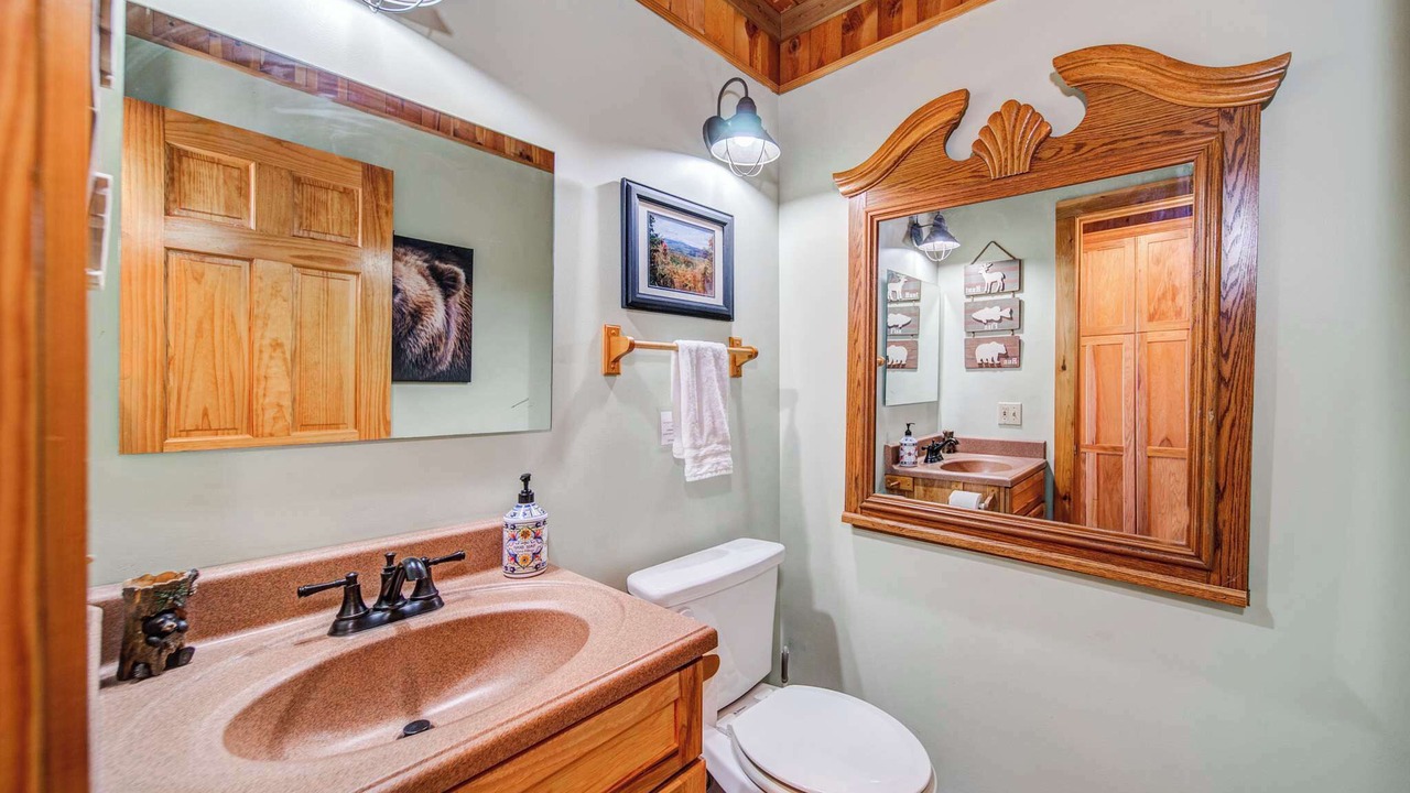 Photo of Bathroom in Tate