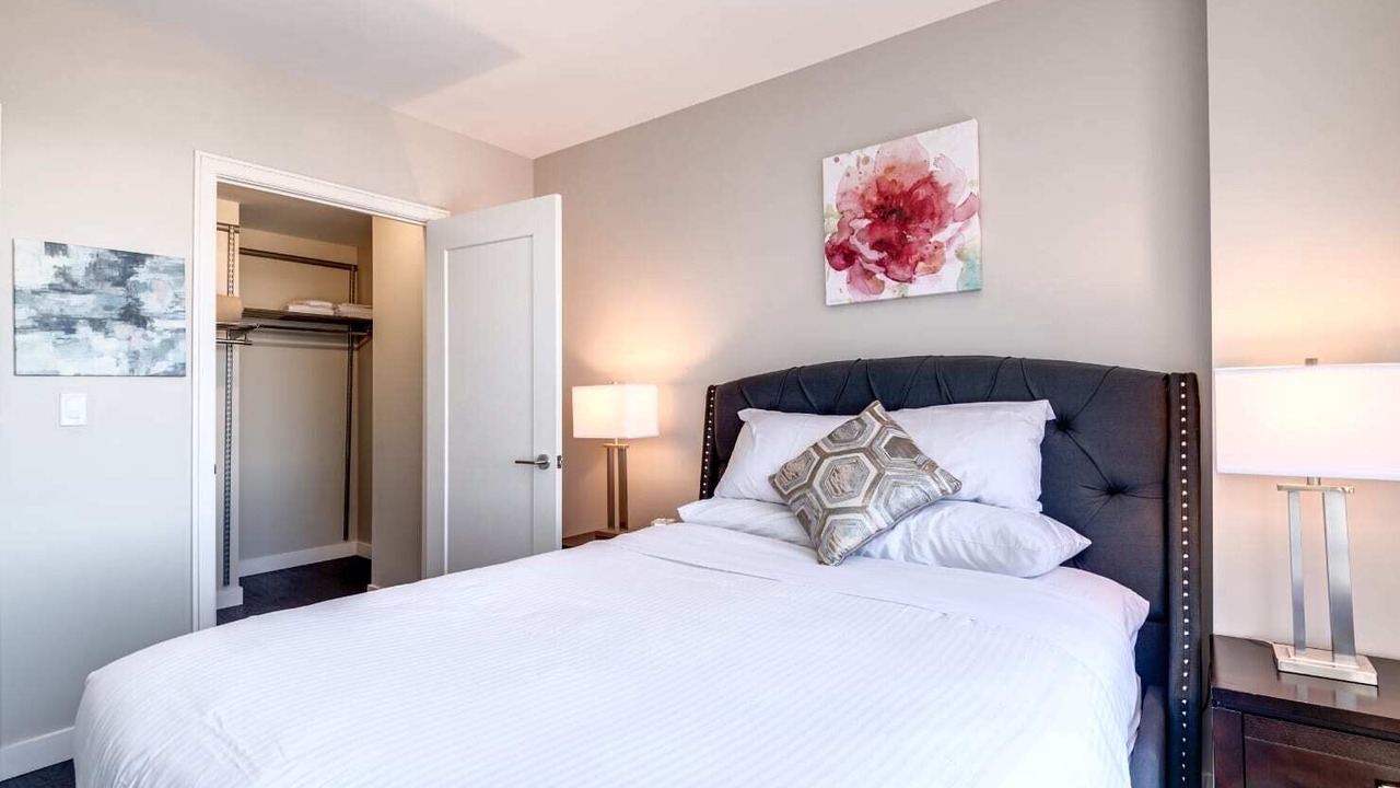 Photo of Bedroom in Seaport District