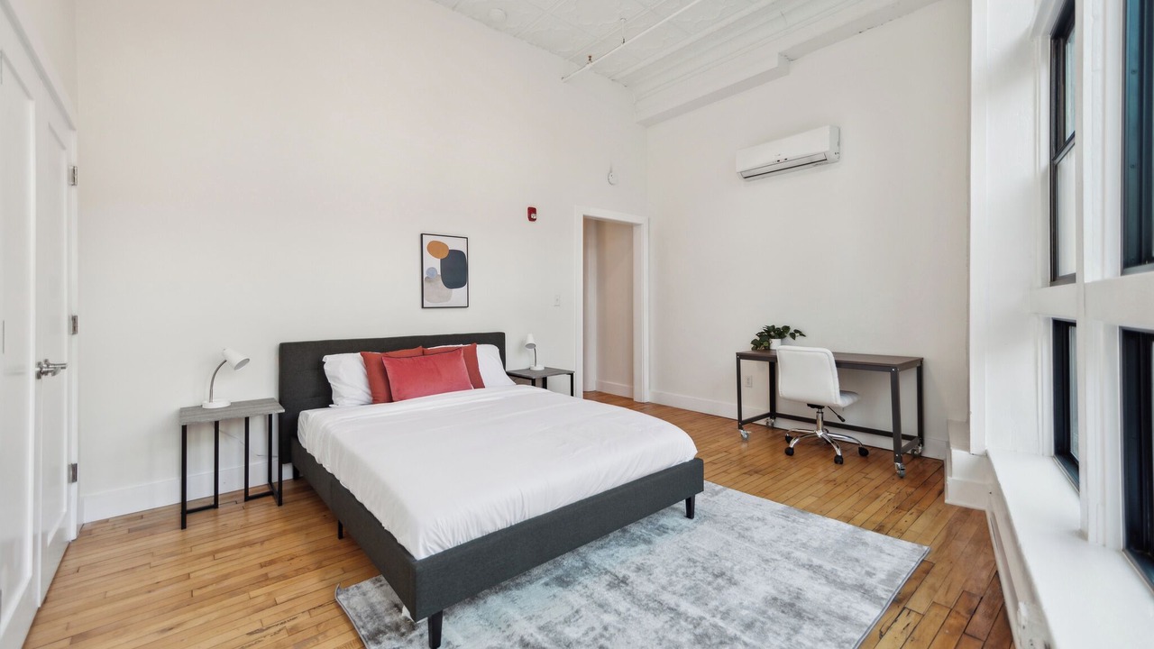 Photo of Bedroom in Albany