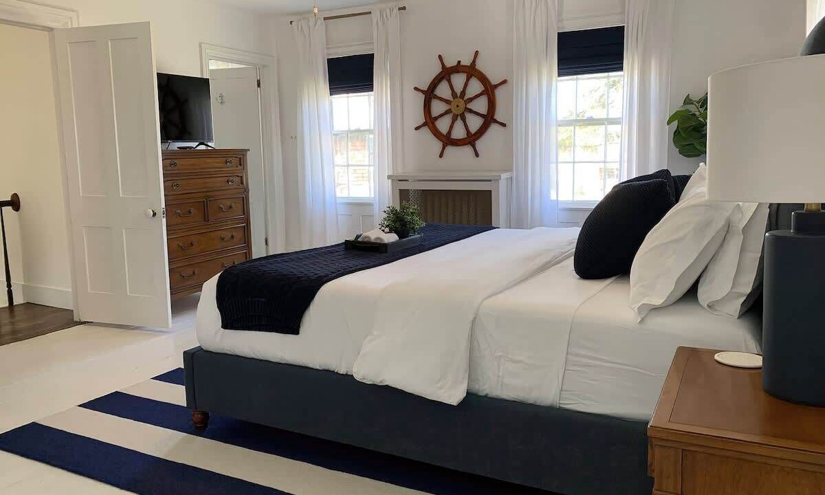 Photo of Bedroom in West Mystic