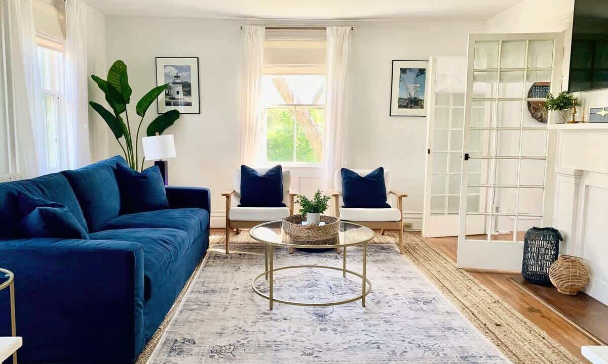 Photo of Livingroom in West Mystic