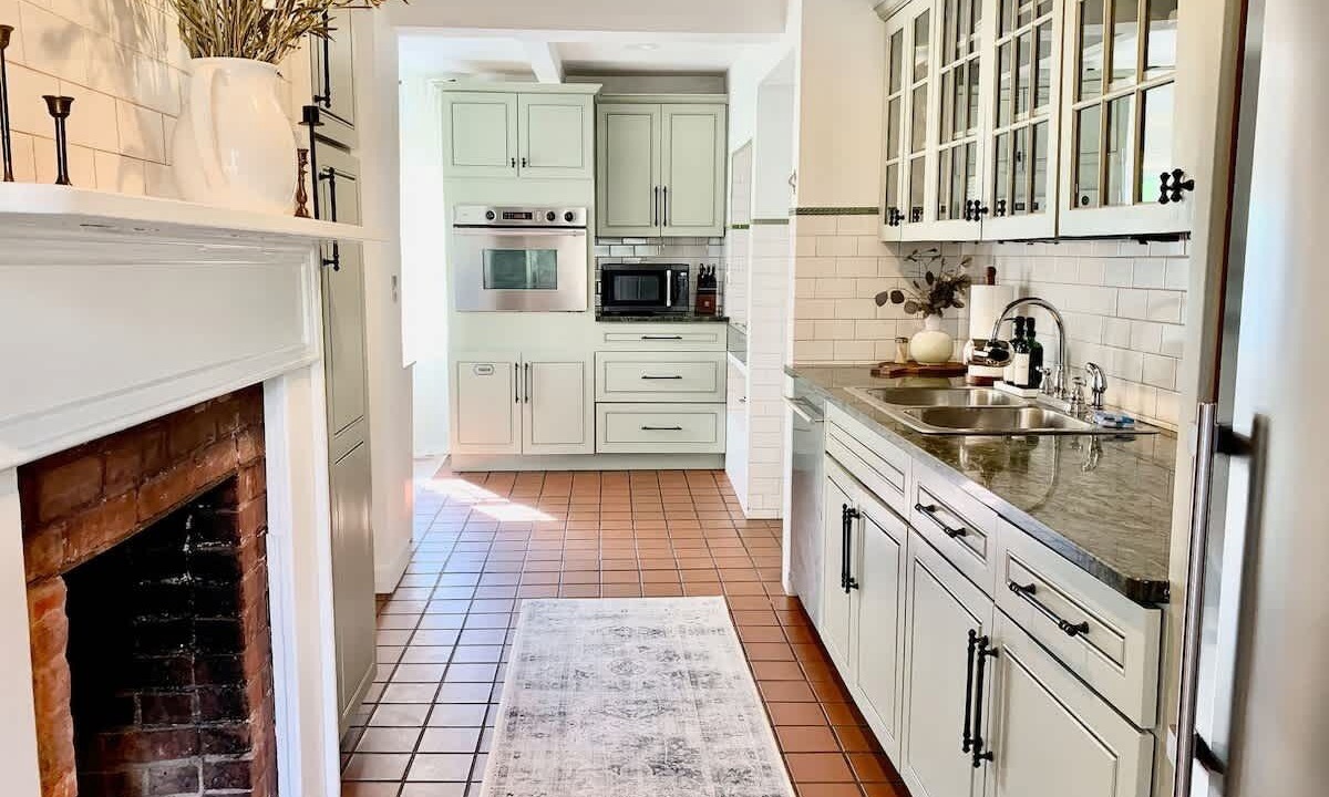 Photo of Kitchen in West Mystic