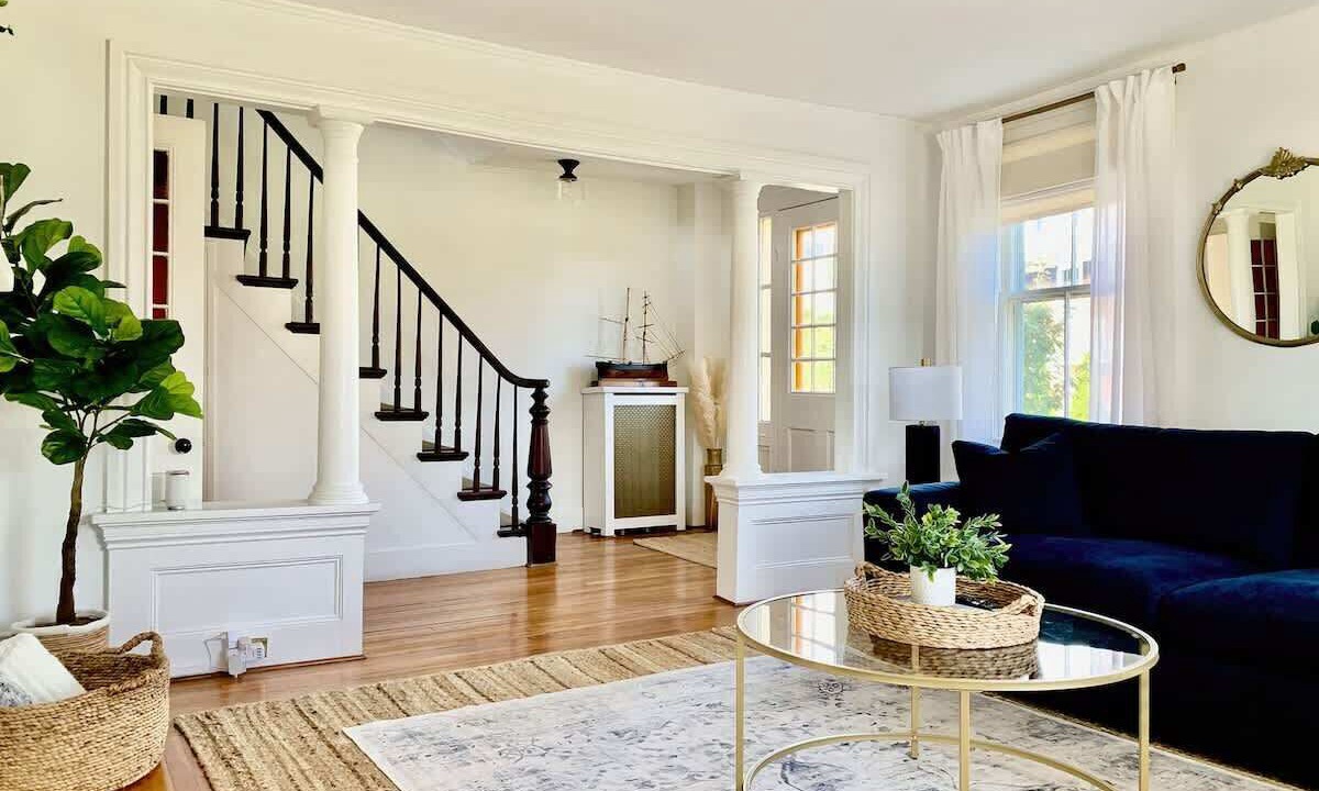 Photo of Livingroom in West Mystic