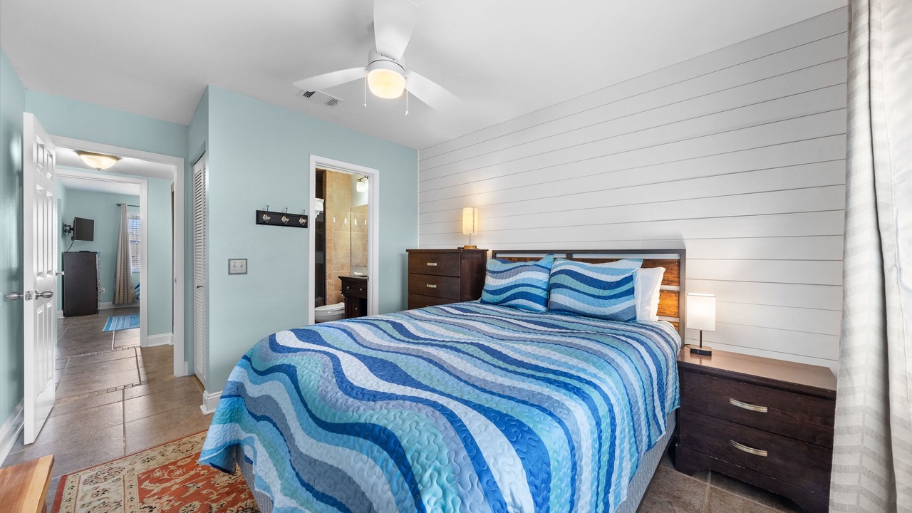 Photo of Bedroom in Orange Beach