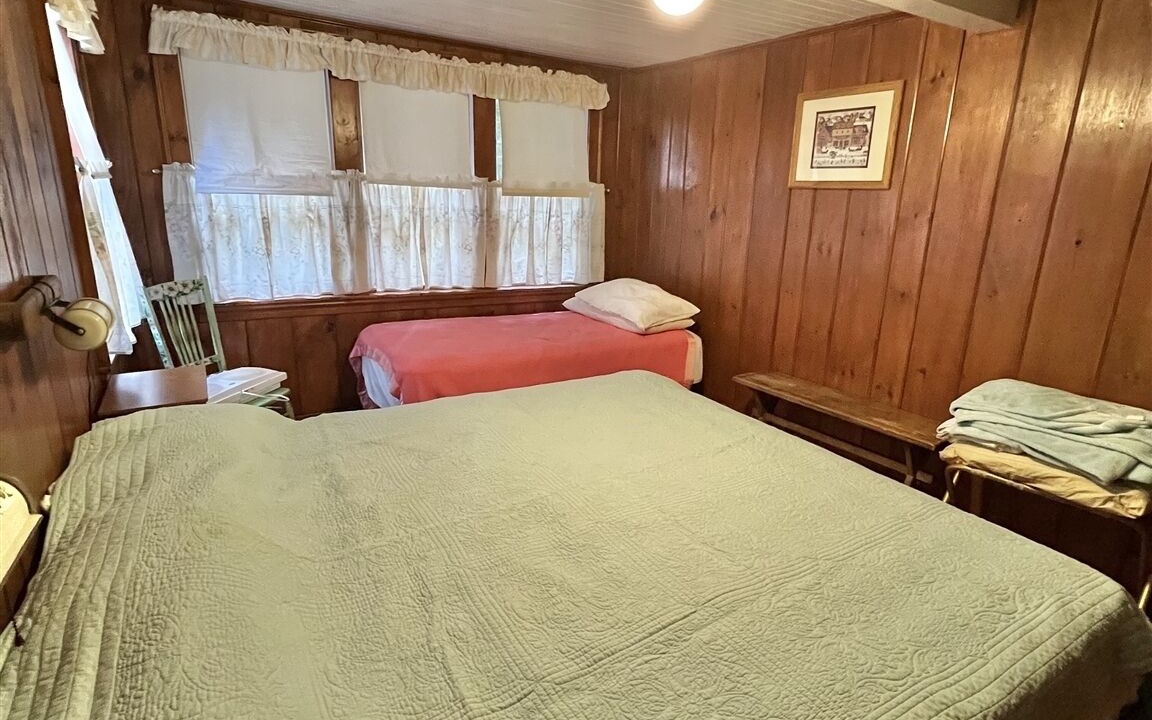 Photo of Bedroom in Sebago