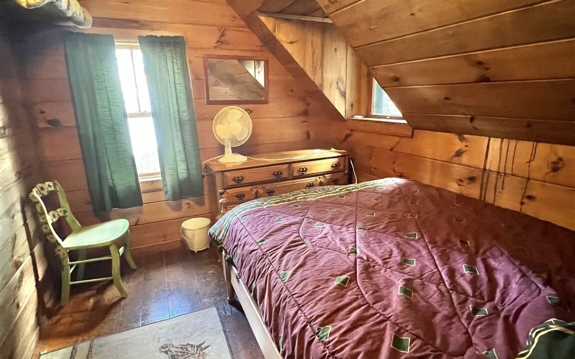 Photo of Bedroom in Sebago