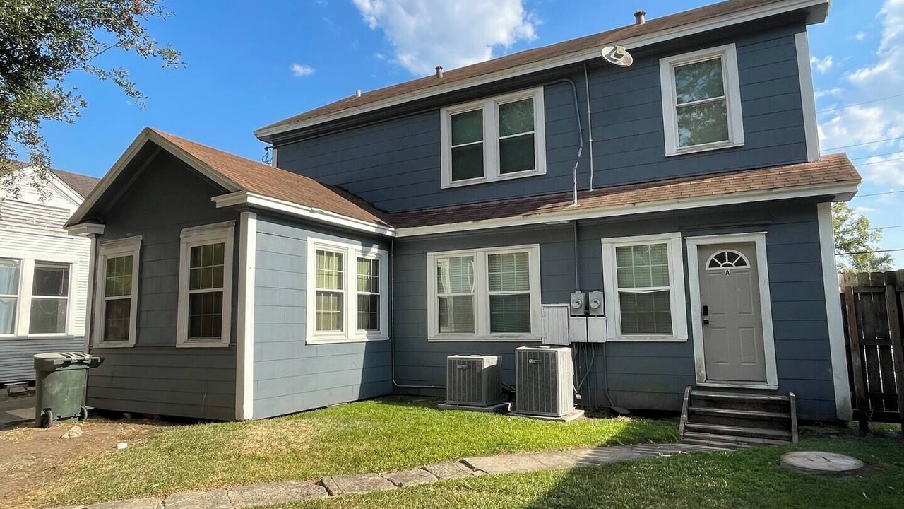 Photo of Outdoor in Oaks Historic District