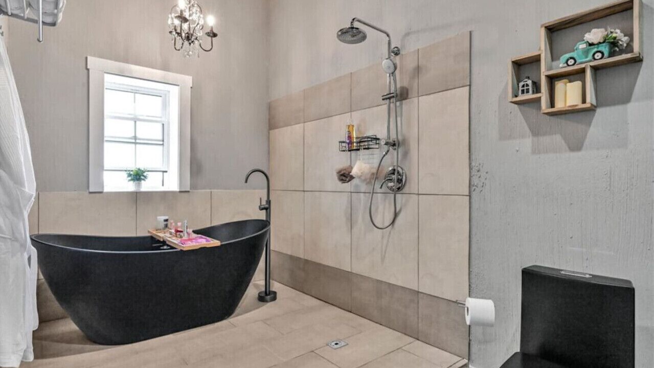 Photo of Bathroom in Pine Grove