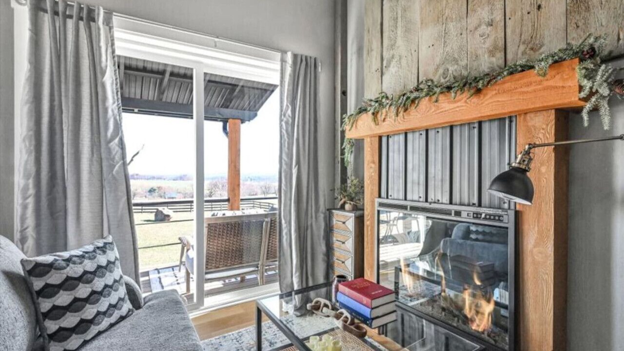 Photo of Livingroom in Pine Grove