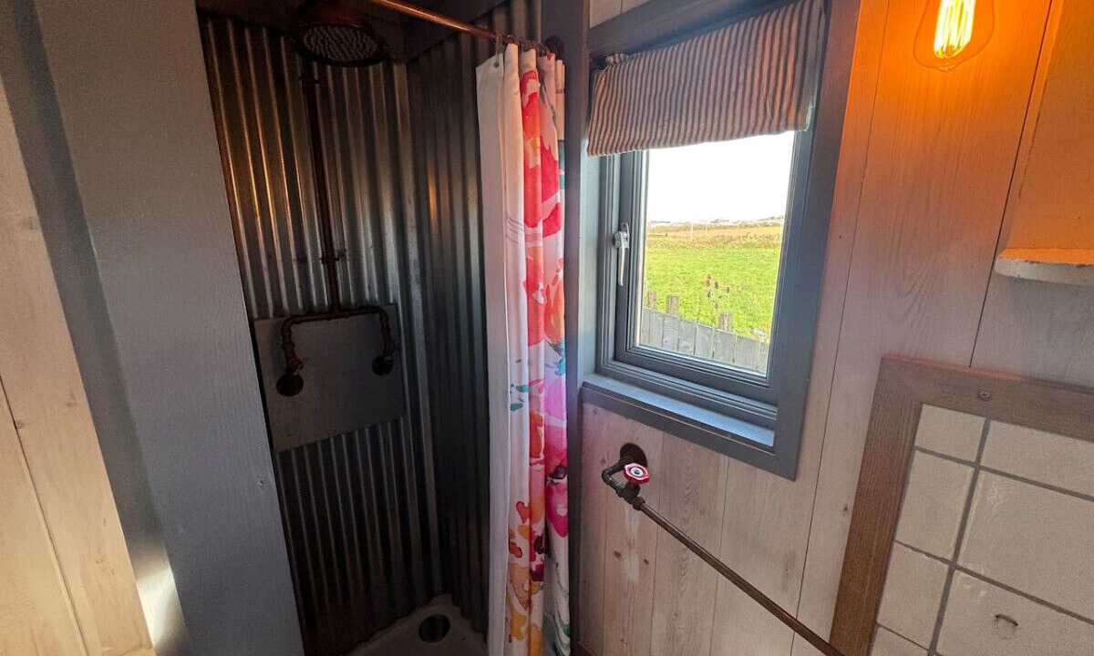 Photo of Bathroom in Tintagel