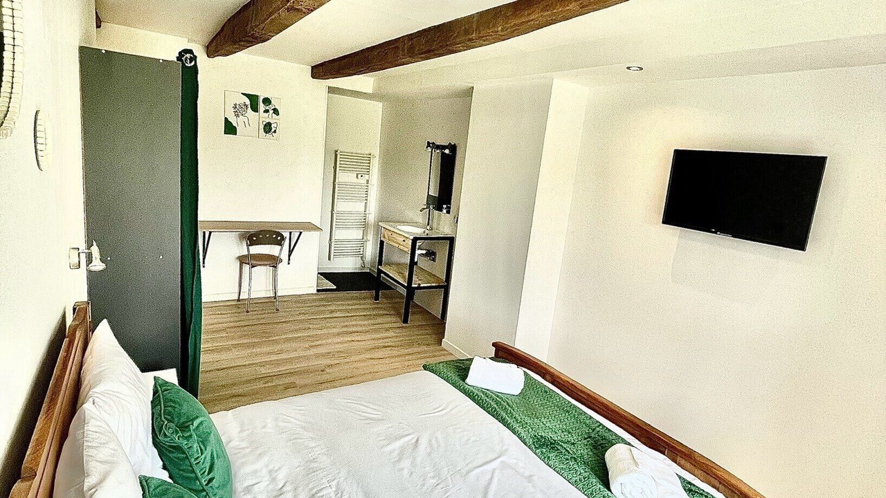 Photo of Bedroom in Veyrieres