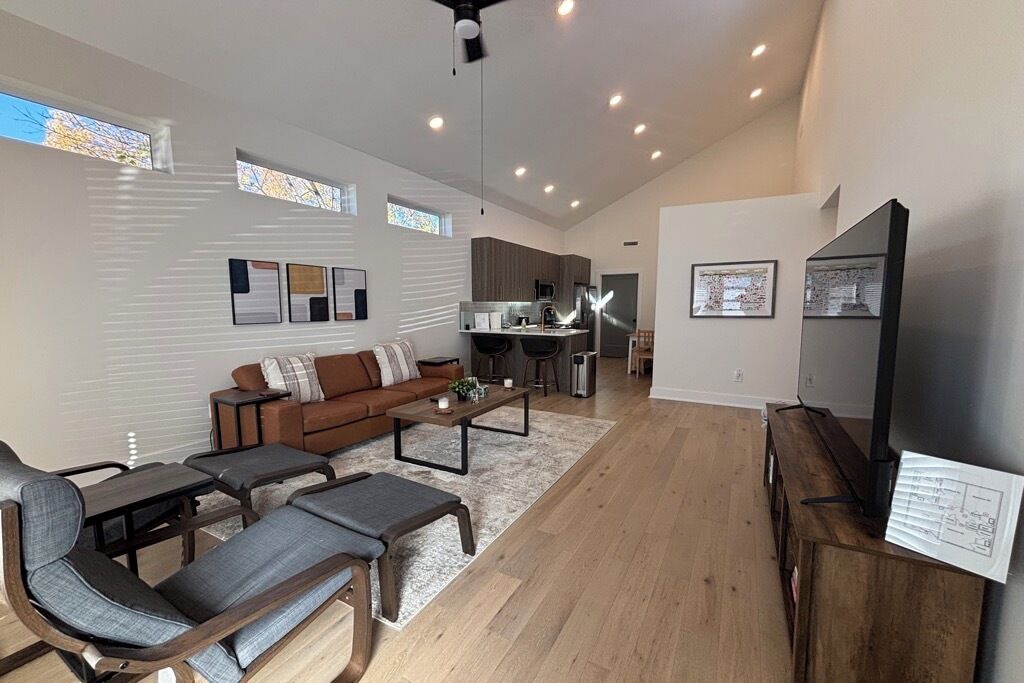 Photo of Livingroom in Chattanooga